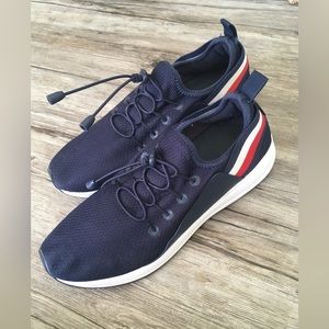 Tommy Hilfiger slip on shoes size 9